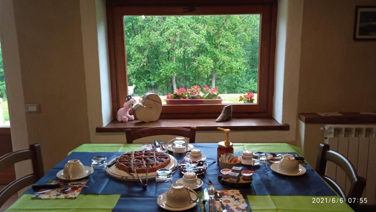 Saliceto Cascina Boschetto Bed & Breakfast エクステリア 写真